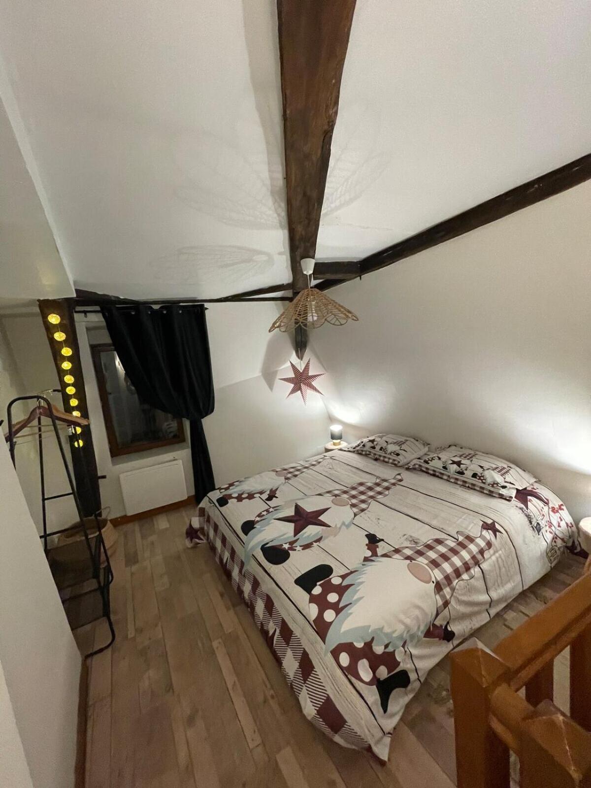 "La Petite Maison" Triplex Au Centre Ville - Les Terres Du Roy Avallon Exteriör bild
